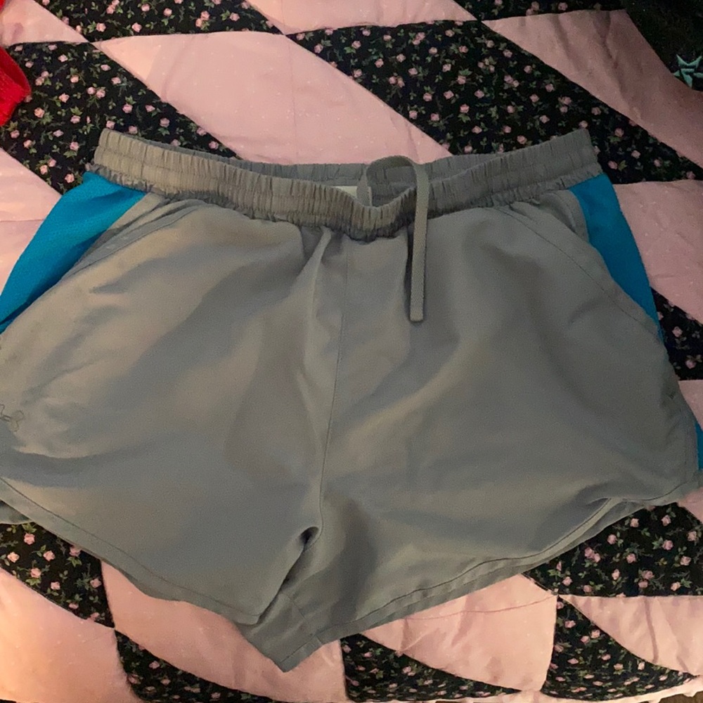 under armor gray shorts